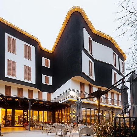 Park Plazza Hotel Korce Buitenkant foto
